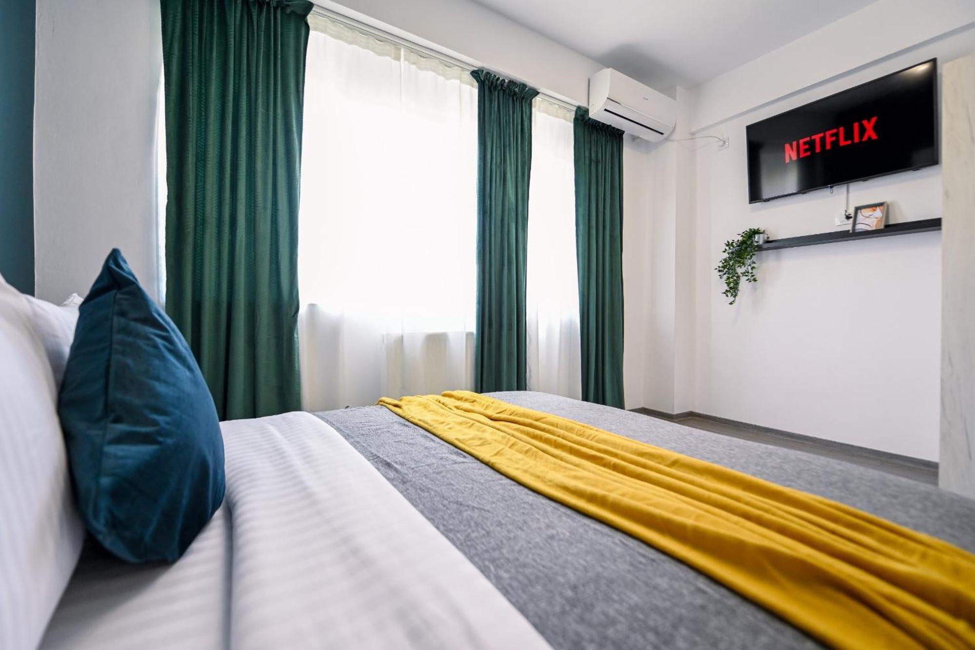 Old Town Charm - Modern & Comfortable Accommodation In The Heart Of The City Bucharest Exterior photo
